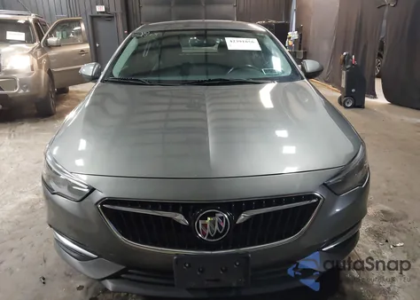 2018 Buick Regal Sportback Preferred z USA, uszkodzony, nr VIN W04GL6SX0J1132118